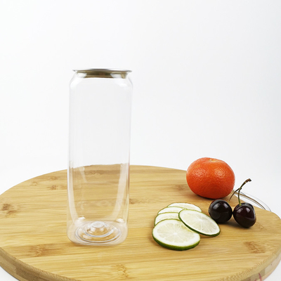 füllt Plastikleercontainer 500ml Quadrat mit Dosen-Deckel-Tee-Milch-Säften ab